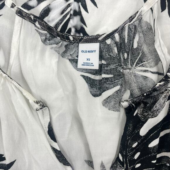 Old Navy Tropical Leaf Printed Halter Neck Top White Black Size XS - Picture 8 of 8